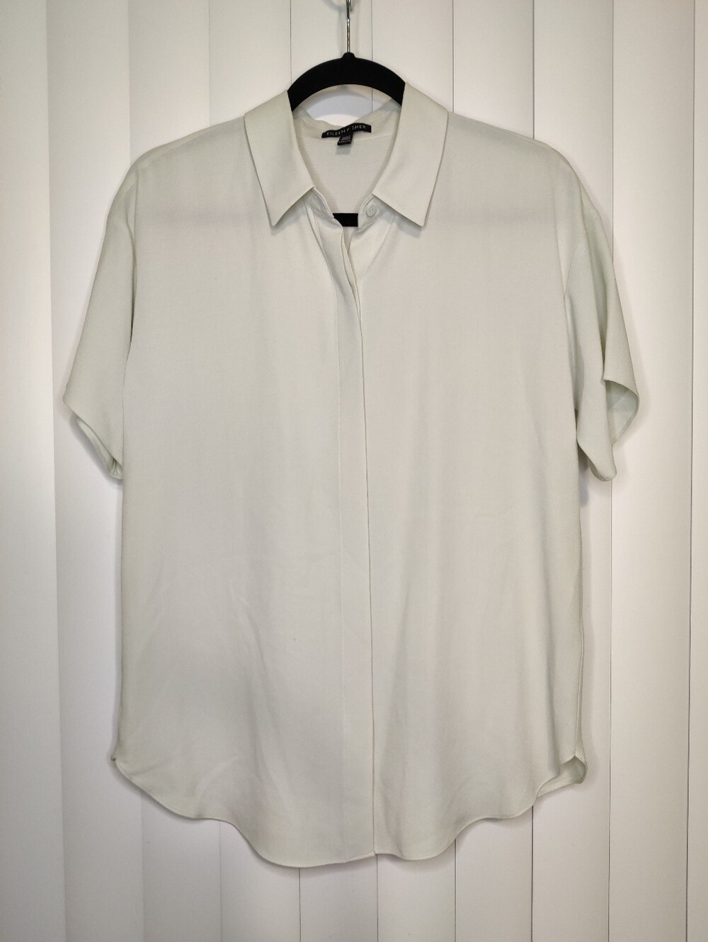 Eileen Fisher Silk Pale Green Short-Sleeve Button-Down Blouse